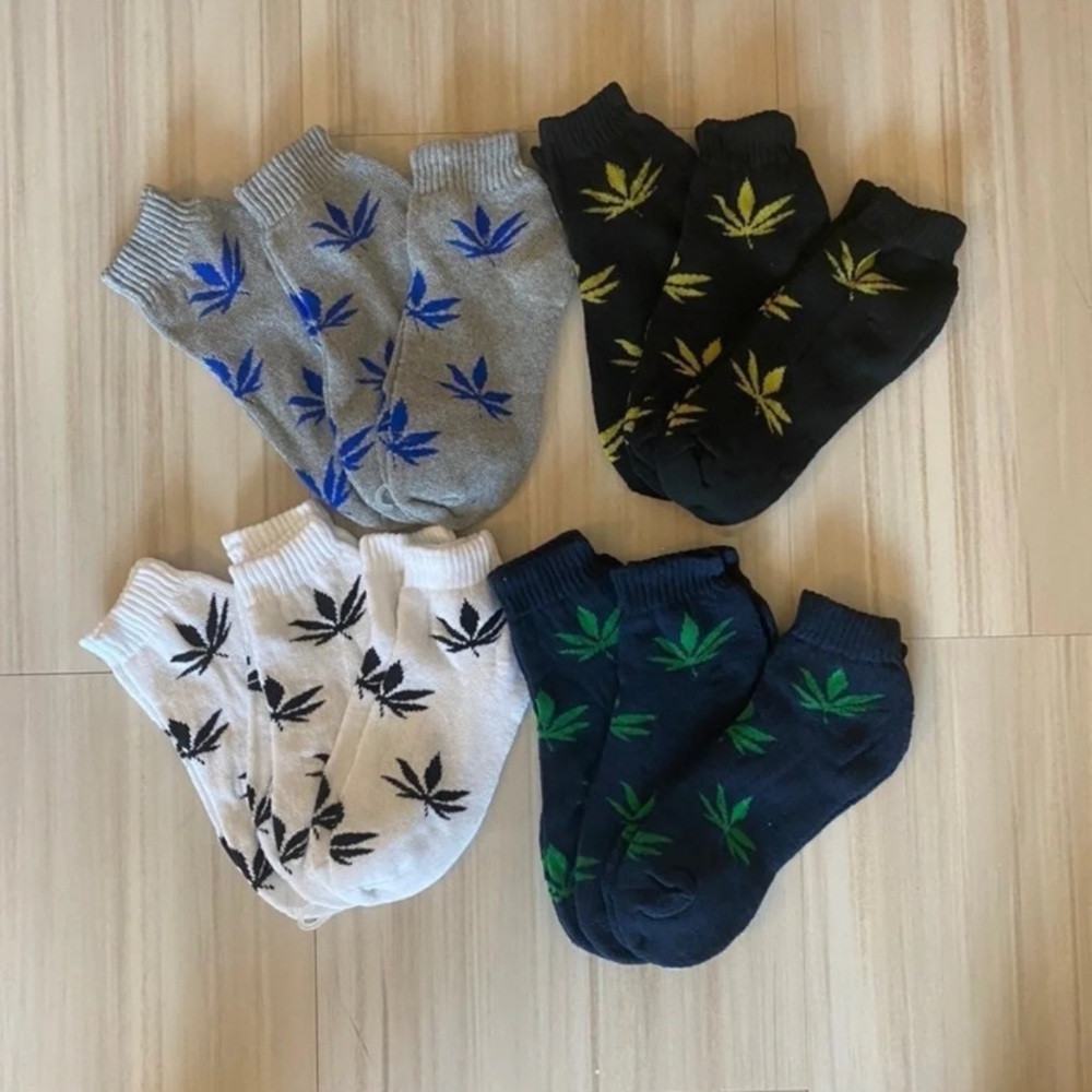 - 12 pair men’s weed leaf ankle socks/ hemp …